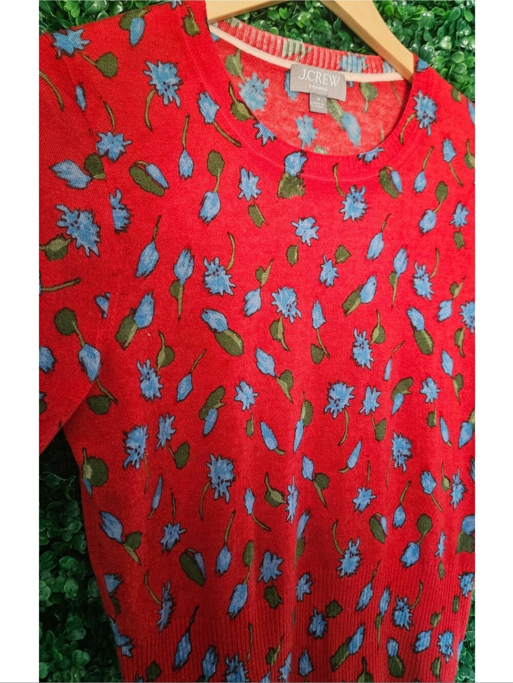 Featherweight Cashmere Shrunken T-Shirt in Brushed Daisy Print